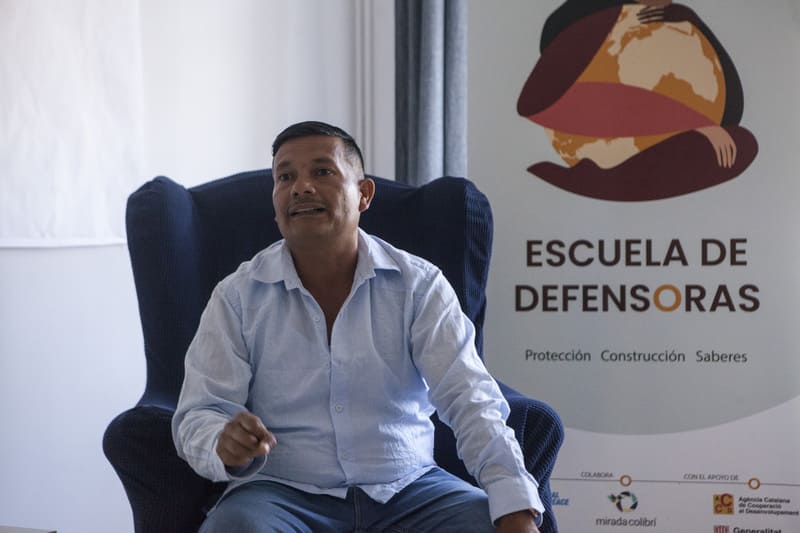 Escola de Defensores